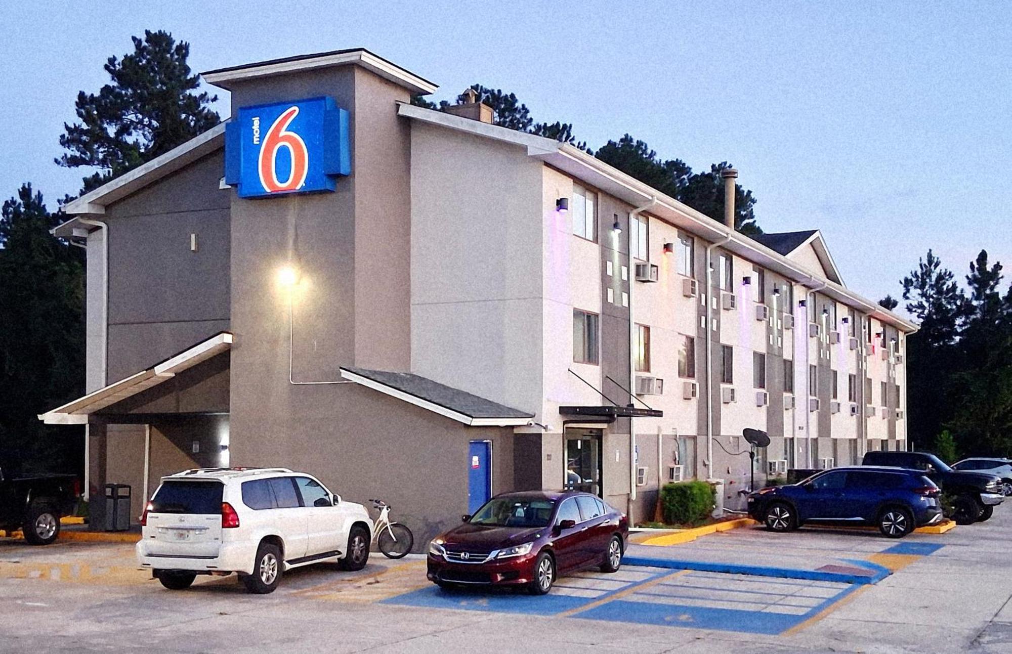Where to Stay Near Camden Medical Center: 4 Hotels in Saint Marys