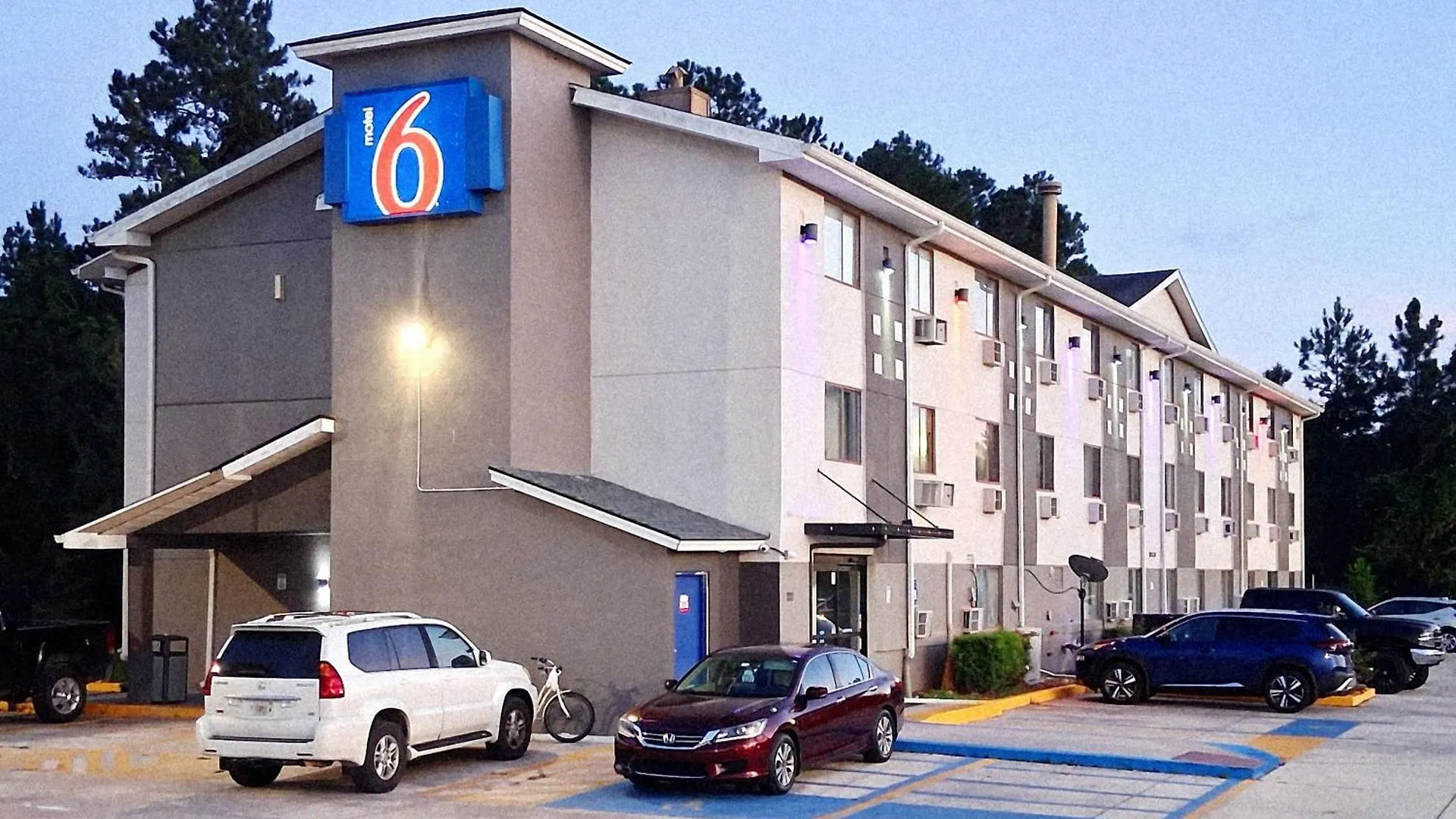 Where to Stay Near Camden Medical Center: 4 Hotels in Saint Marys