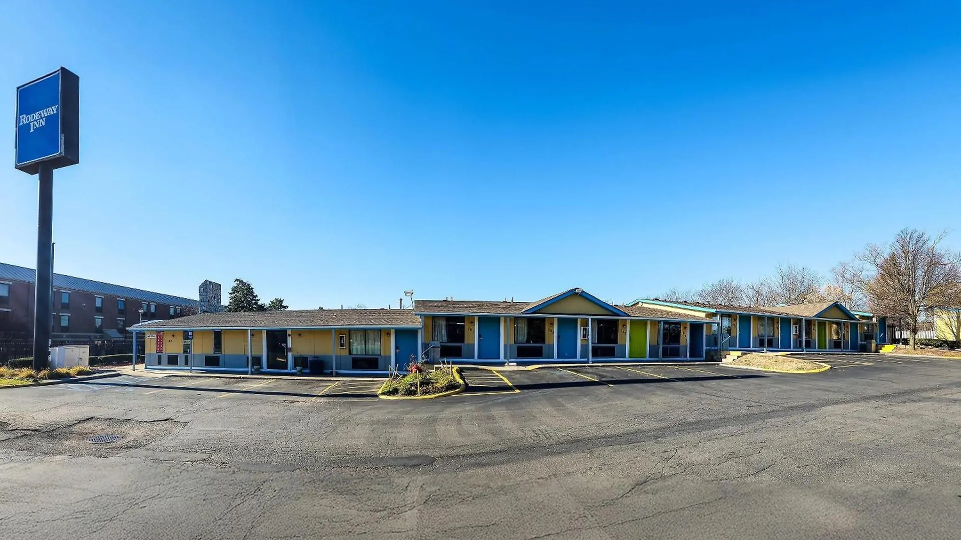 4 Smart Family Hotels Near The Auburn Mile Worth Booking
