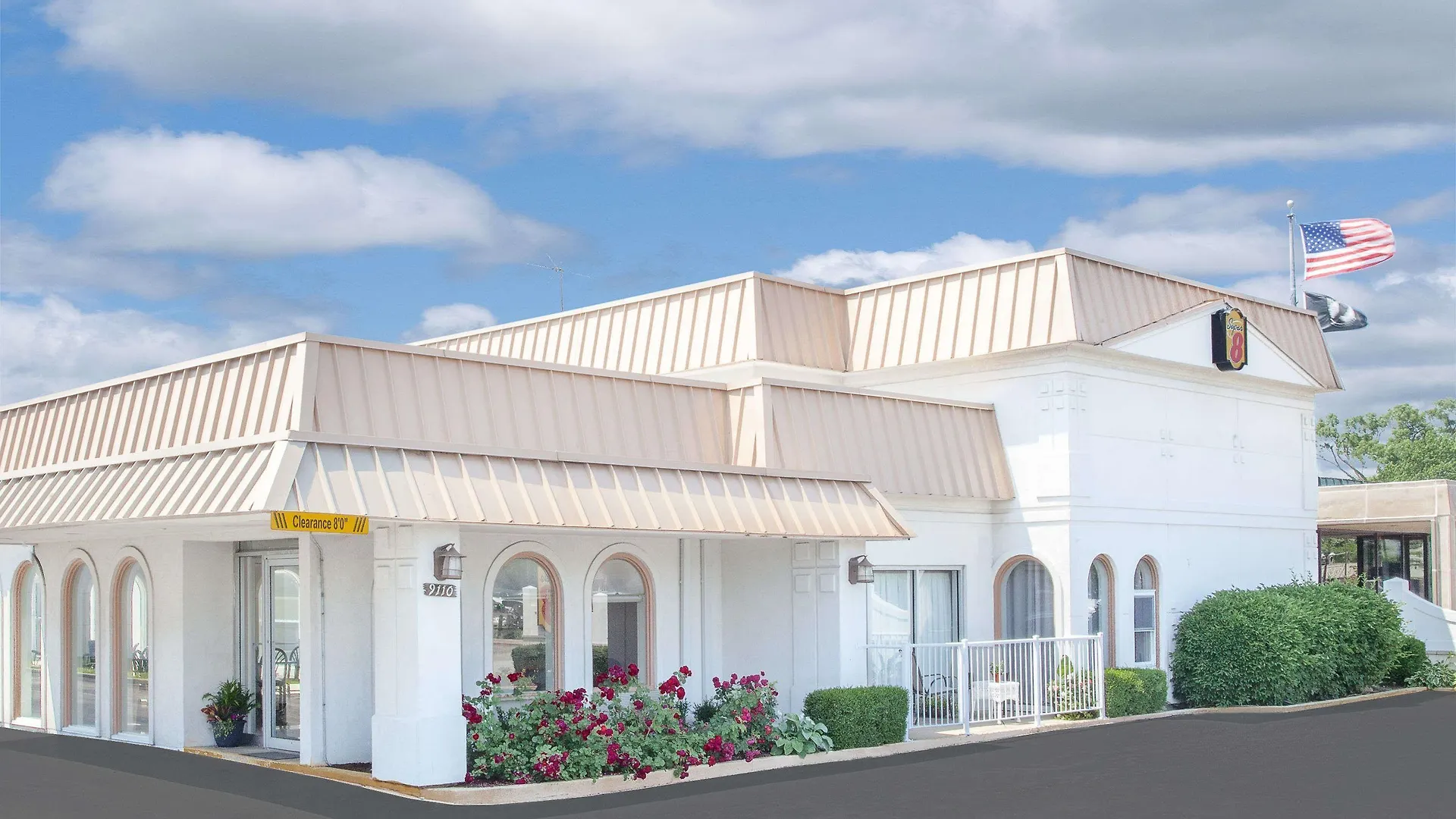Staying Near Allstate Arena: 4 Budget Hotels Compared