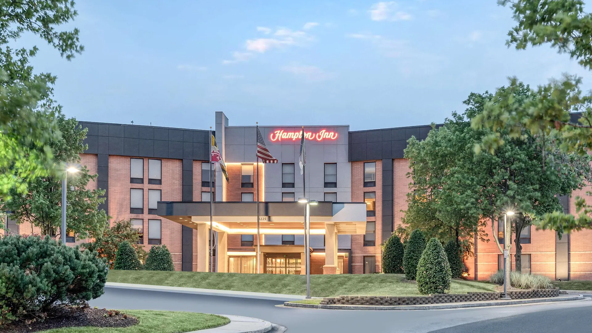13 Central Hotels in Maryland That Stand Out