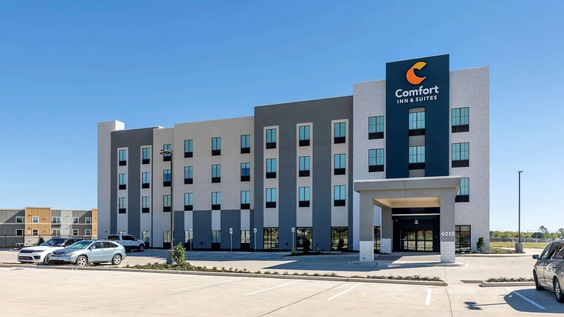 4 Best Comfort Hotels in Dallas-Fort Worth for Every Trip