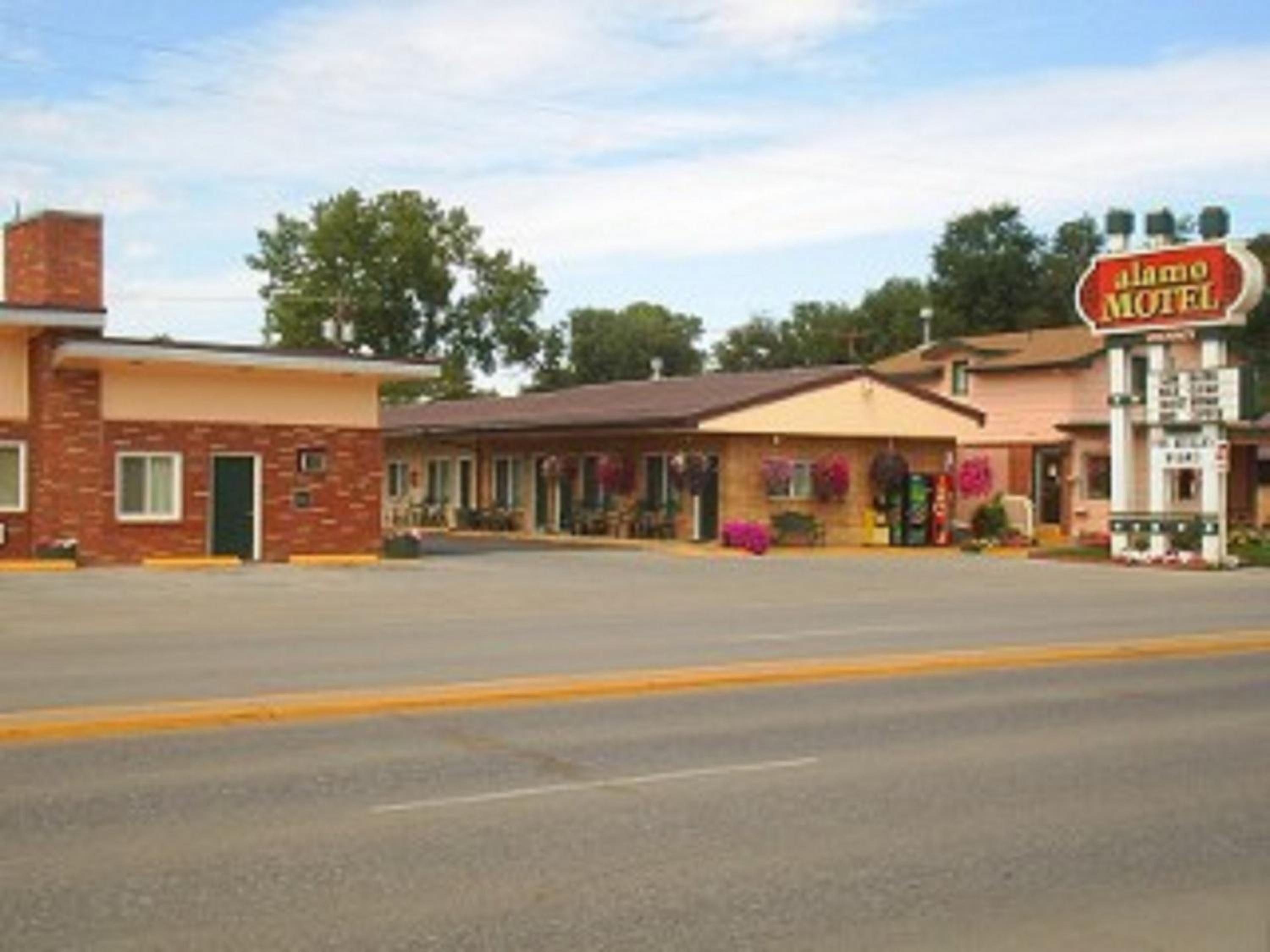 8 Top-Rated Airport Hotels Near Bighorn National Forest